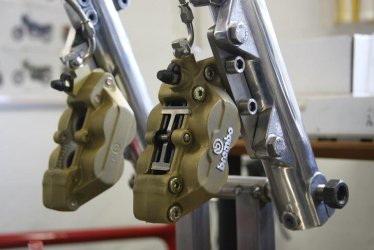 SFC 750 R brembo.jpg