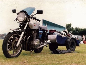 Jota&trailer2.jpg