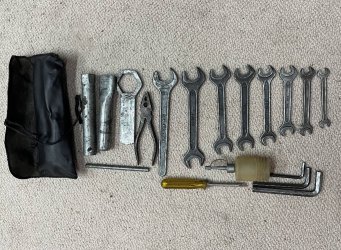 1976 Laverda OEM Toolkit 01.jpg