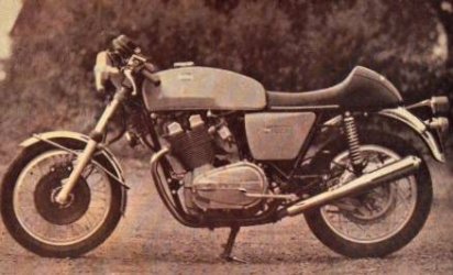 Dave Minton 'The English Way' Laverda 3cE.jpg Dave Minton 'The English Way' Laverda 3cE.jpg