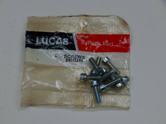 Lucas_169SA_housing_screws.jpg