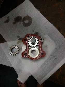 oil pump RTV.jpg