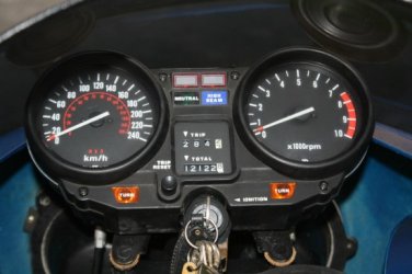 1984-Laverda-RGA-Dash-550x366.jpg