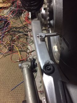 Swingarm-peg-clearance.JPG