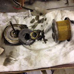 Magnet strainer oilchange.jpg