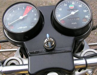 Instrument mount.jpg