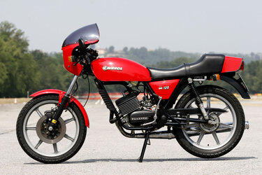 LZ125.jpg LZ125.jpg