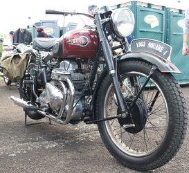 Ariel Square 4, 1953.jpg