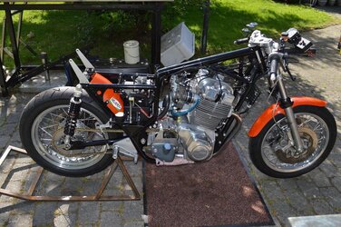 1974 racer 2.jpg