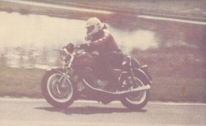 Mike Knight's SF750 Mallory Park '78.jpg