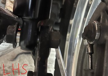 Bottom Shock Mount LHS.jpg
