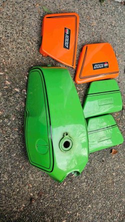 triple gas tank, side covers.jpg