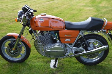 Jota 1979.jpg