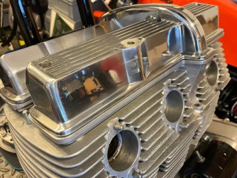 1390 motor.jpg