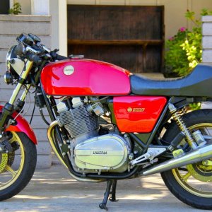 1977 Jota