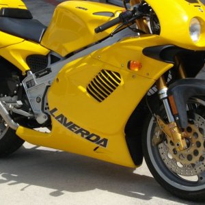 1999 yellow zane 750s carenata riders right front quarter 1