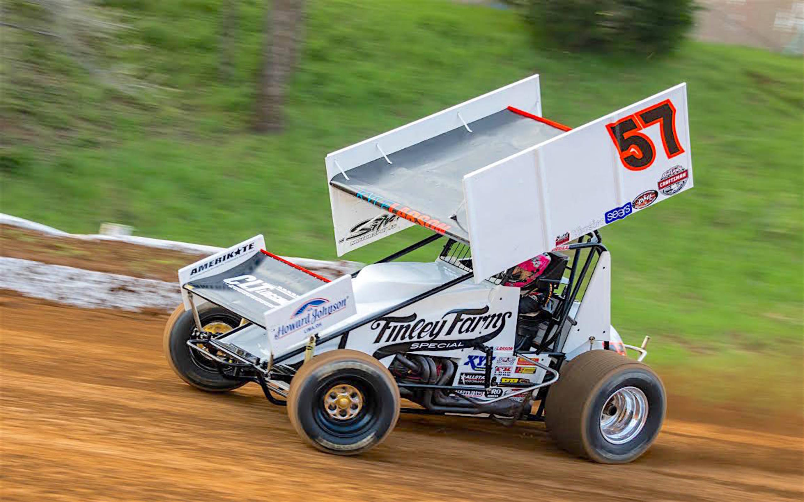 kyle-larson_0.jpg